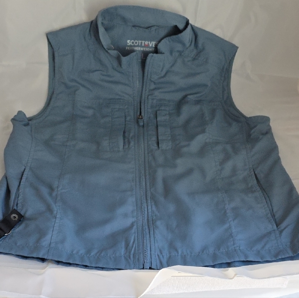 SCOTTeVEST Featherweight vest - 16 Hidden Pockets - size L - Cadet Blue